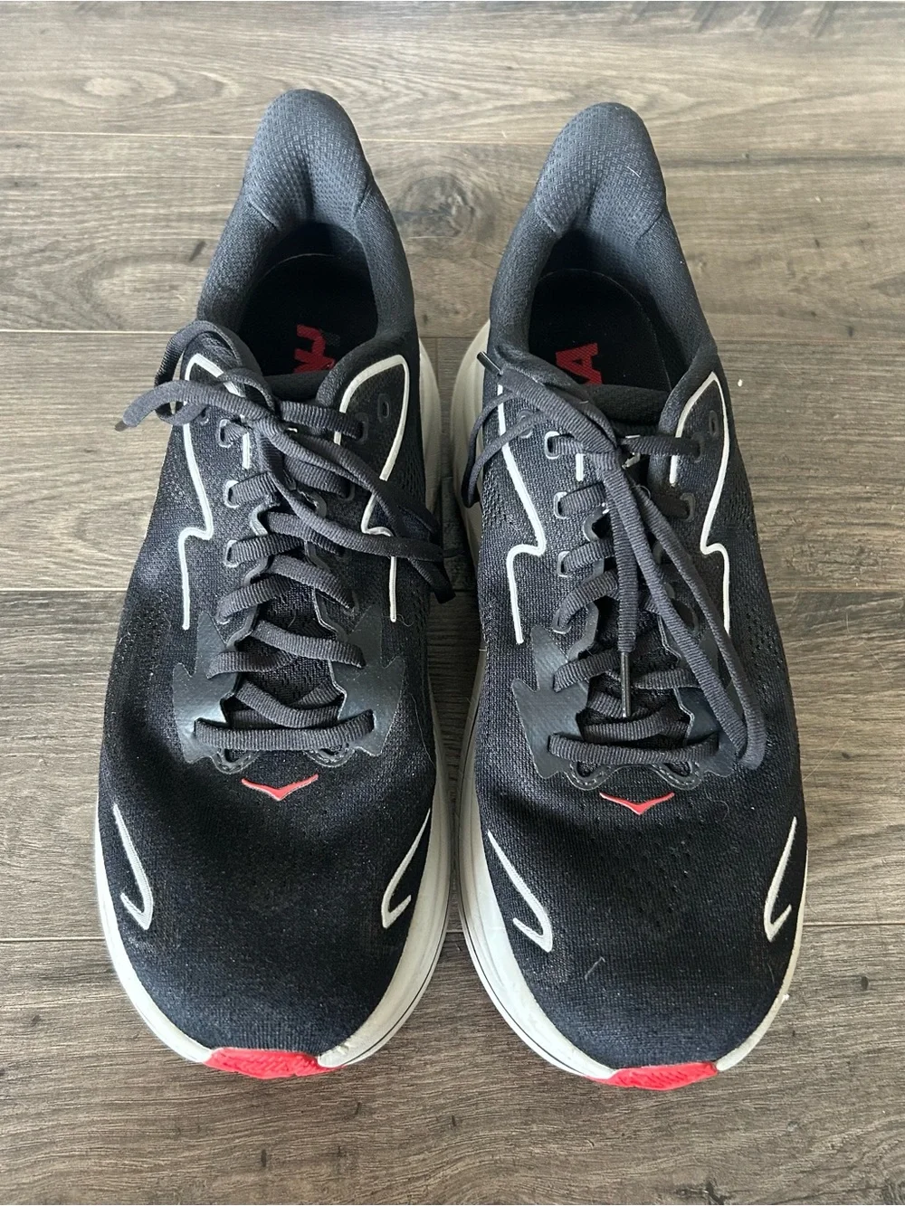 Hoka Men’s Running Shoes Clifton 10  Size 10.5D Dark Blue/White